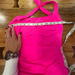 NWT SHEIN Chic Pink One Piece Swimsuit with Elegant Design thumbnail 5