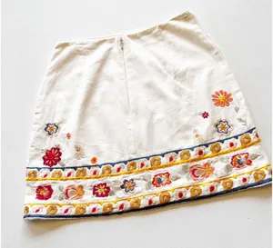TOPSHOP Embroidered Floral Mini Pencil Skirt thumbnail 4