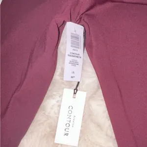 Aritzia Babaton Contour Burgandy Long Sleeve Dress thumbnail 4