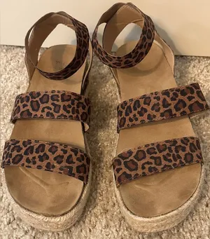 Time & Tru Walmart Leopard Platform Espadrilles Sandals Women's Size 7 thumbnail 1