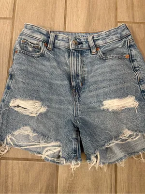 American Eagle distressed denim shorts size 00 high rise thumbnail 3