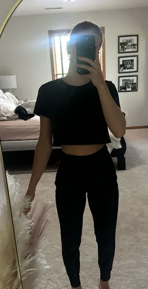 Old Navy Joggers thumbnail 1