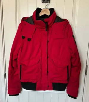 Hollister Ultimate Down Jacket Women's Medium Red/Black thumbnail 1