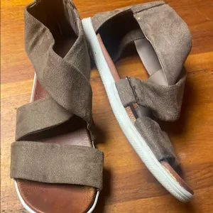 Altar'd State Tan Women's Sandals thumbnail 2