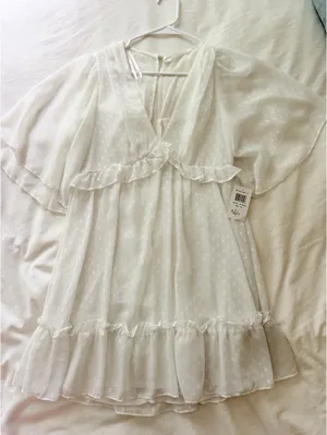 B Darlin White flowy mini dress thumbnail 1