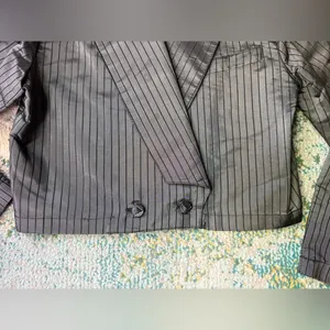 Vintage Cassidy silk pinstripe cropped button bolero jacket, size 6 thumbnail 16