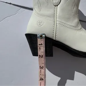 Ariat Darlin Women’s 5.5B White Leather Western Ankle Cowboy Boots Zip thumbnail 10