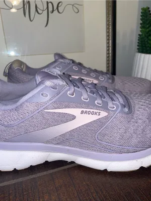 Brooks Transmit 3 Lavender Light Pink Running Sneakers Size 9.5 thumbnail 3