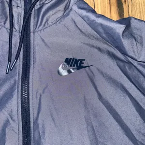 Nike windbreaker jacket thumbnail 2