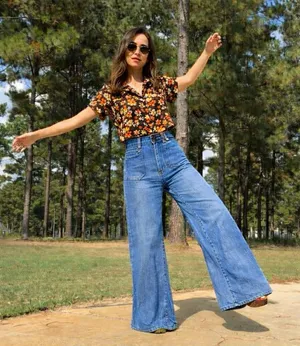 Vintage 70s Levi's Orange Tab Patch Pocket High Waisted Bell Bottoms Flare Jeans thumbnail 1