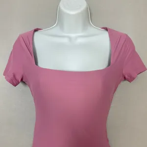 Abercrombie & Fitch Bodysuit Top Seamless XS Mauve Short Sleeves Square Neck thumbnail 3