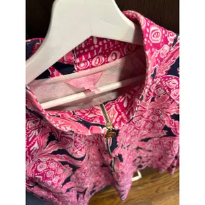 Lilly Pulitzer Skipper Popover in Coco Safari UPF 50+ Track Jacket XL thumbnail 2