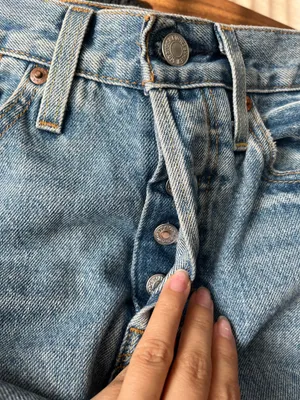 Levi’s 501 Original Straight Jeans – Distressed Light Wash thumbnail 7