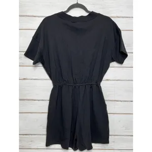 Zenana Gray Cotton V Neck Romper Size Small Short Sleeve Utility Pocket thumbnail 3