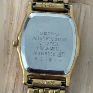 Seiko Vintage Ladies Watch Black Dial Gold-Tone Bracelet New Battery thumbnail 7