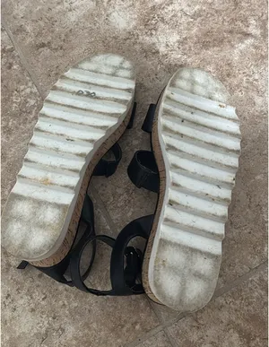 Madden Girl Platform Sandals thumbnail 3