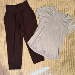 Old Navy Active Powersoft Joggers and Blue Short Sleeve Athletic Top Set M thumbnail 1