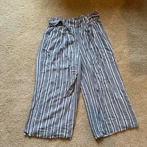 Hollister Ultra High Rise Linen Blue Striped Tie Pants thumbnail 3