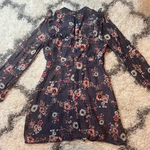 Wander Cassidy Navy Blue Floral Print Mini Dress thumbnail 5