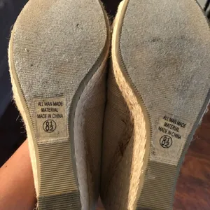 Soda high heels wedge size 7.5 - 8.5 thumbnail 2
