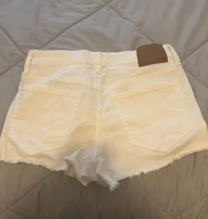 Aeropostale Jean Shorts Vintage High-Rise Shorty thumbnail 4