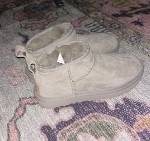 UGG Classic Ultra Mini Women’s thumbnail 1