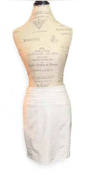 Express White Pencil Skirt with back Zipper Closure & Slit Size: 2 thumbnail 1