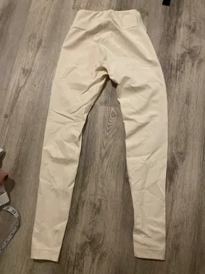 cream crossover leggings thumbnail 1