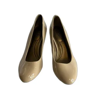LifeStride Womens Parigi Pumps Beige Faux Leather Kitten Heels 8.5 M thumbnail 2
