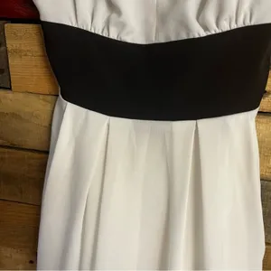 Victoria’s Secret White And Black‎ Dress Size 0 thumbnail 4