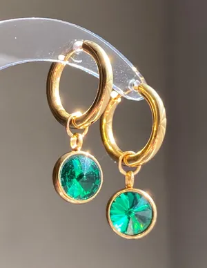 Handmade gold tone stainless steel green simple minimalist hoop earrings💚 thumbnail 1