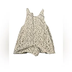 ✨🤍‎ Entro Leopard Print Button Front Romper Jumpsuit Size Medium 🤍✨ thumbnail 3