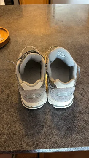 New Balance Shoes thumbnail 2