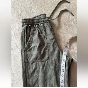 Athleta Women's Printed Farallon‎ Stratum Camo Jogger Pants Size 6 thumbnail 9