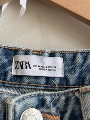 Zara High-Rise Wide-Leg Ripped Jeans in Light Wash - Size US 2 / EU 34 thumbnail 5