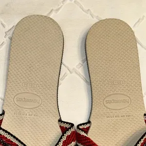 Havaianas Slip on Sandals(Size 6W) thumbnail 4