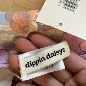 DIPPIN’ DAISY’S NWT‎ Bliss Floral Swimsuit One Piece Size Small thumbnail 7