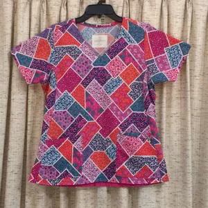 Vera Bradley Halo Printed V-Neck Scrub Top thumbnail 1