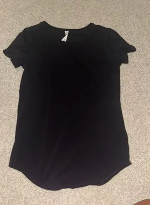 Lululemon Short Sleeve thumbnail 1