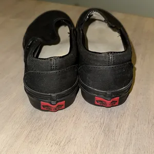 Vans thumbnail 2