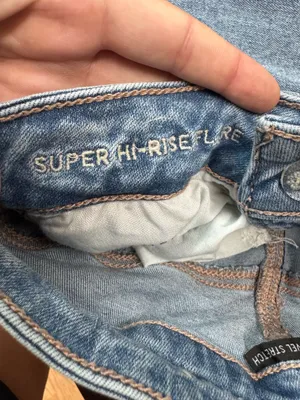 American Eagle Next Level Stretch Super Hi-Rise Flare V-Waist Jeans Size 4 thumbnail 6