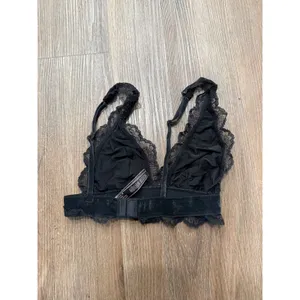 Victorias Secret Black Lace Velvet Metallic Shimmer Bralette XS Black‎ B70 A70 thumbnail 4