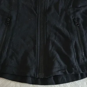Lululemon Women's Black Zip-up Jacket - Size 10 thumbnail 2