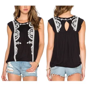 Free People DOS SEGUNDOS‎ Black/White Embroidered Batwing Top Sz M thumbnail 2
