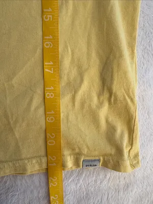 Prana size small oversized Tshirt Positive Bee Graphic Yellow Tee boho thumbnail 6