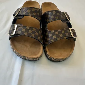 Sandals with Buckles Geo print buckle sandals women’s size 9 1/2 new thumbnail 4