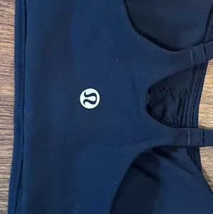 Lululemon Sports Bra thumbnail 5