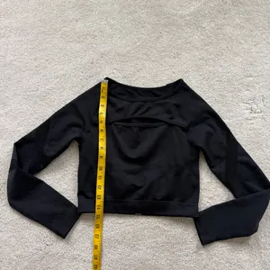 Gym Top T-shirt Crop Top Blouse Cover Up Tee Long Sleeve Sport Tee Slim Fit Top thumbnail 8