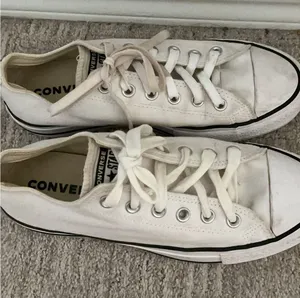 Women’s Converse thumbnail 1
