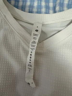 Lululemon top thumbnail 5